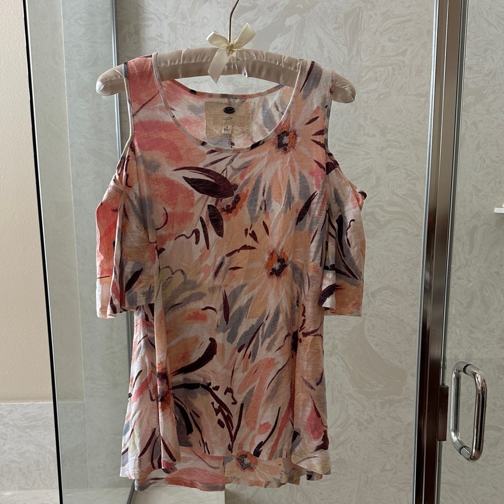 Cupio Pink and Cream Floral Blouse
